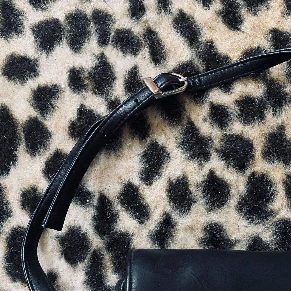 Rosetti black crossbody purse